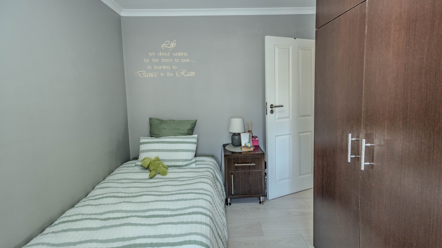 2 Bedroom Property for Sale in Silver Oaks Western Cape